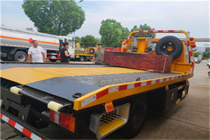 叶城附近拖车电话号码服务